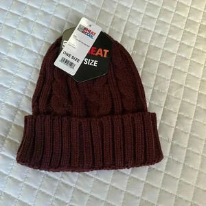 32 degrees knitted beanie